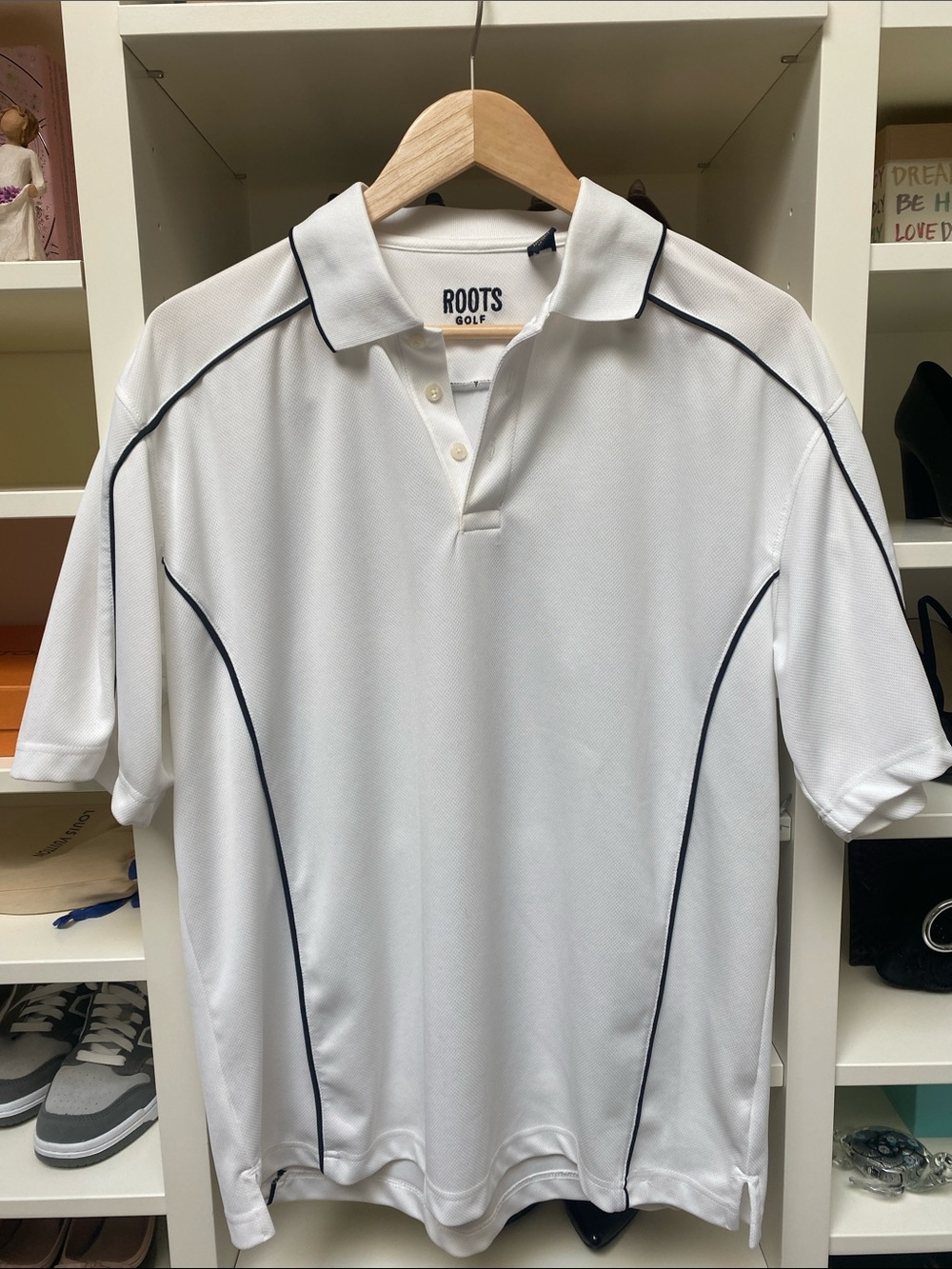 Roots Golf - White Polo w Navy Contrast Piping. Like NEW. Size L